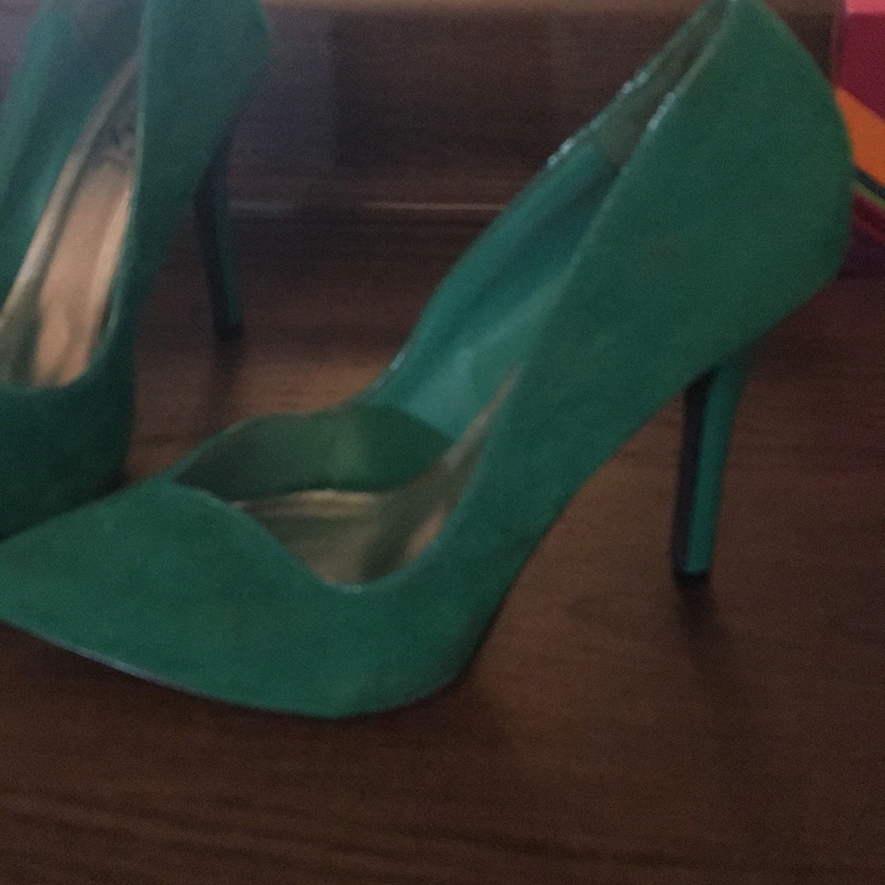 Green Rouge - Picture 2 of 5
